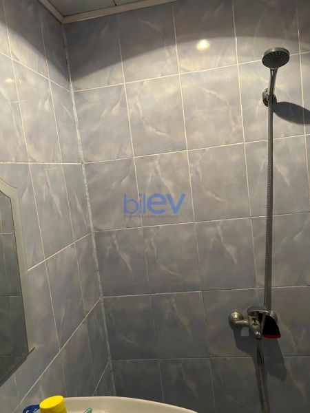 Aylıq Kirayə 4 otaqlı Köhnə Tikili bina evi  75m², Bakı