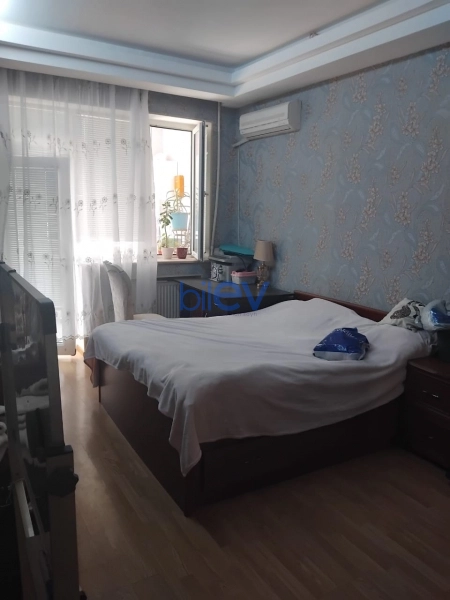 Aylıq Kirayə 2 otaqlı Yeni Tikili bina evi  90m², Bakı