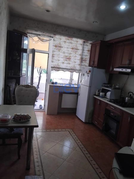 Aylıq Kirayə 2 otaqlı Yeni Tikili bina evi  90m², Bakı