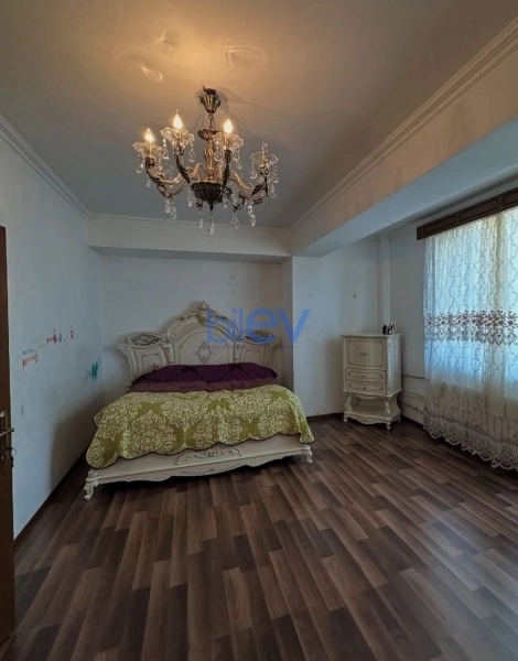 Satış 3 otaqlı Yeni Tikili bina evi  140m², Bakı