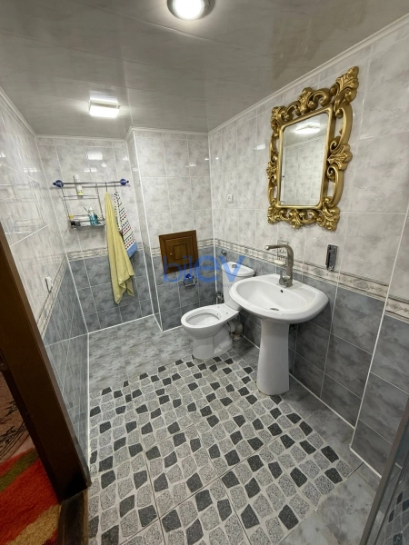 Satış 3 otaqlı Yeni Tikili bina evi  140m², Bakı