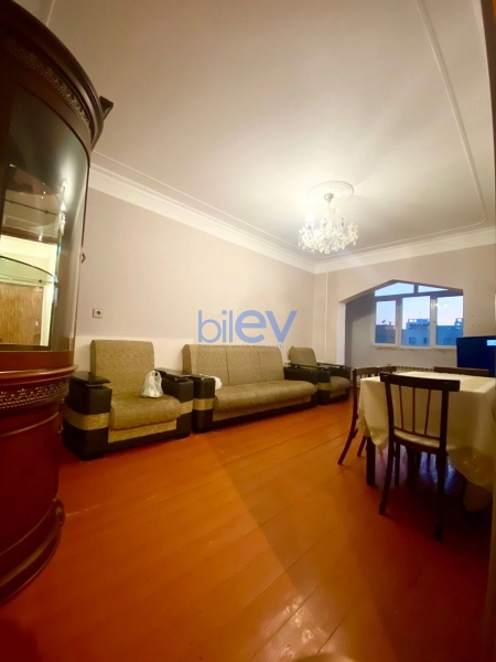 Aylıq Kirayə 3 otaqlı Köhnə Tikili bina evi  85m², Bakı