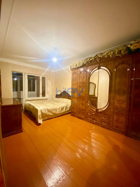 Aylıq Kirayə 3 otaqlı Köhnə Tikili bina evi  85m², Bakı