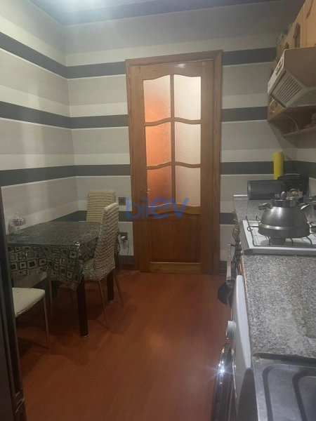 Aylıq Kirayə 3 otaqlı Köhnə Tikili bina evi  70m², Bakı