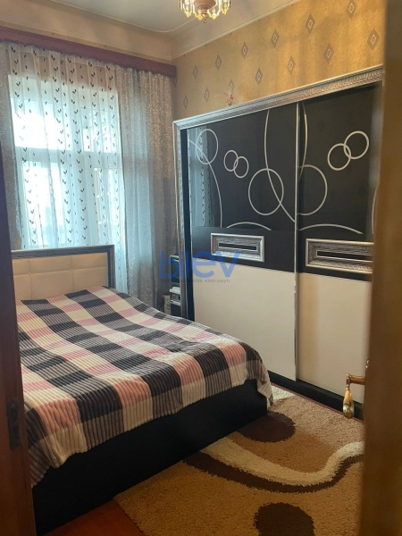Aylıq Kirayə 3 otaqlı Köhnə Tikili bina evi  70m², Bakı