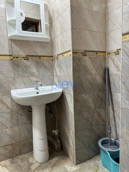 Aylıq Kirayə 2 otaqlı Köhnə Tikili bina evi  60m², Bakı