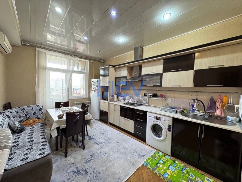 Satış 3 otaqlı Yeni Tikili bina evi  118m², Bakı