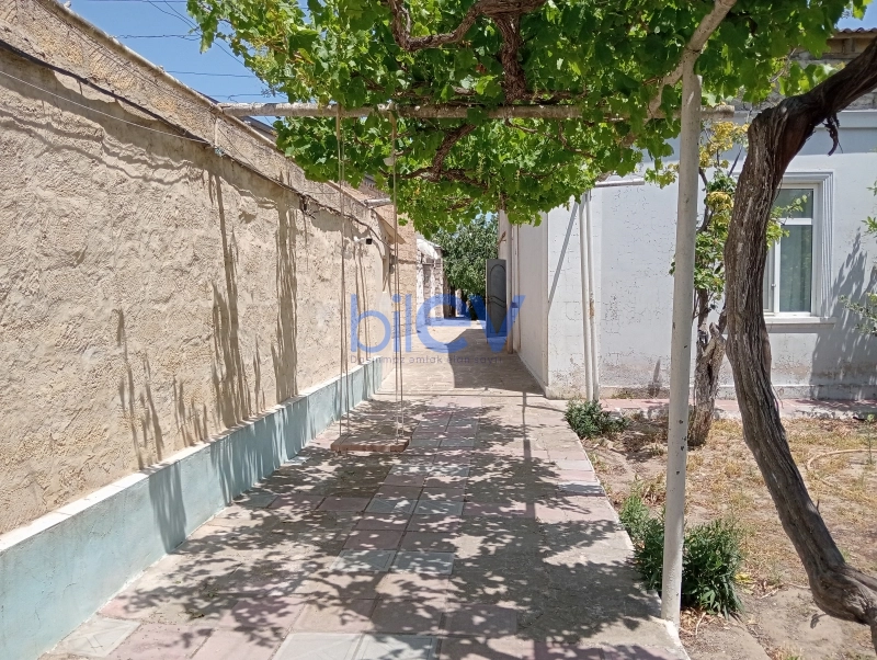 Satış 4 otaqlı Həyət evi  9.1 sotm², Bakı