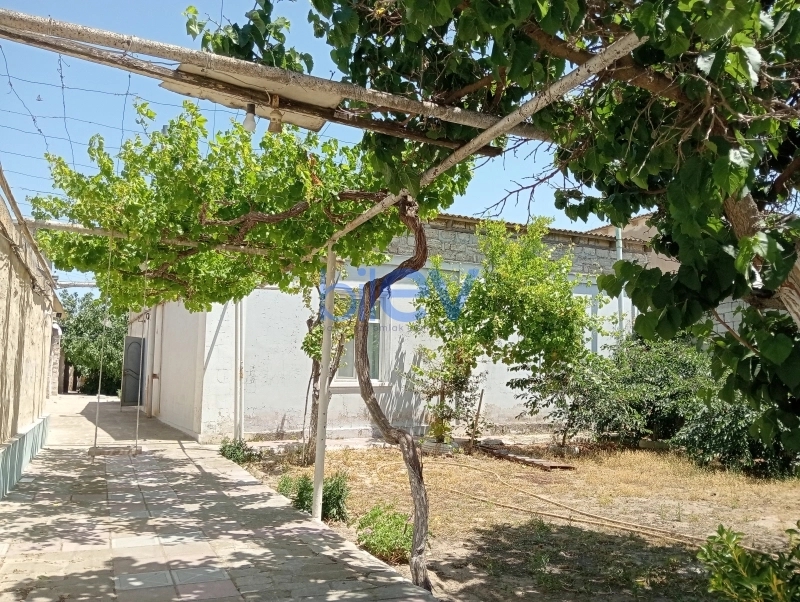 Satış 4 otaqlı Həyət evi  9.1 sotm², Bakı