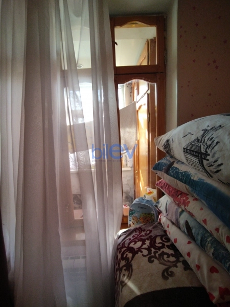 Satış 3 otaqlı Köhnə Tikili bina evi  100m², Xırdalan