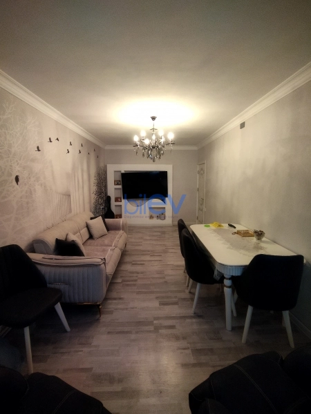 Satış 3 otaqlı Köhnə Tikili bina evi  100m², Xırdalan