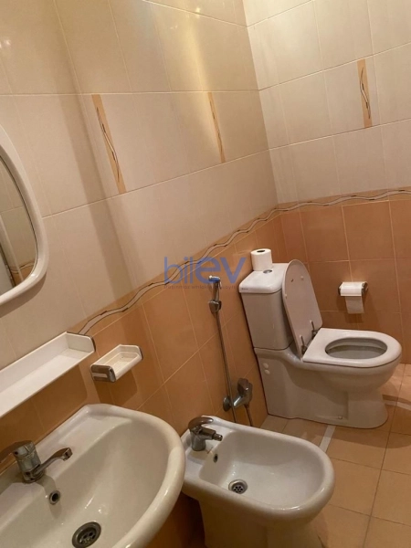 Aylıq Kirayə 3 otaqlı Yeni Tikili bina evi  100m², Bakı