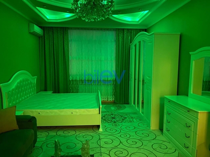 Aylıq Kirayə 3 otaqlı Yeni Tikili bina evi  100m², Bakı
