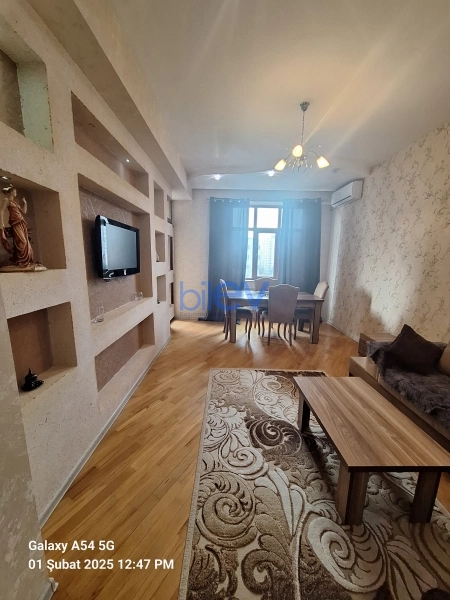 Aylıq Kirayə 2 otaqlı Yeni Tikili bina evi  70m², Bakı