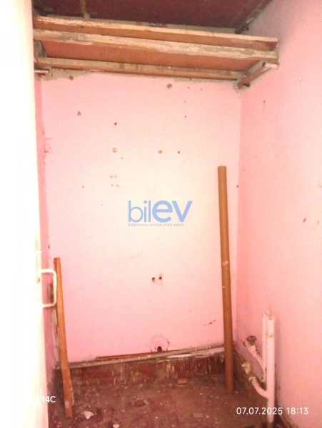 Satış 1 otaqlı Köhnə Tikili bina evi  35m², Bakı