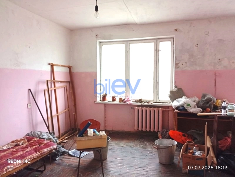 Satış 1 otaqlı Köhnə Tikili bina evi  35m², Bakı