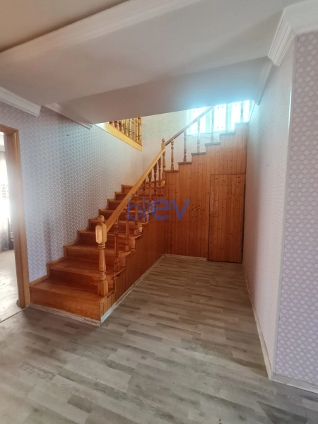 Satış 5 otaqlı Həyət evi  8m², Bakı