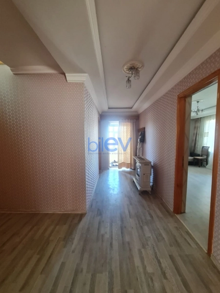 Satış 5 otaqlı Həyət evi  8m², Bakı