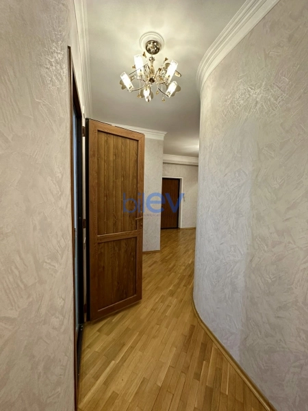 Aylıq Kirayə 2 otaqlı Yeni Tikili bina evi  95m², Bakı