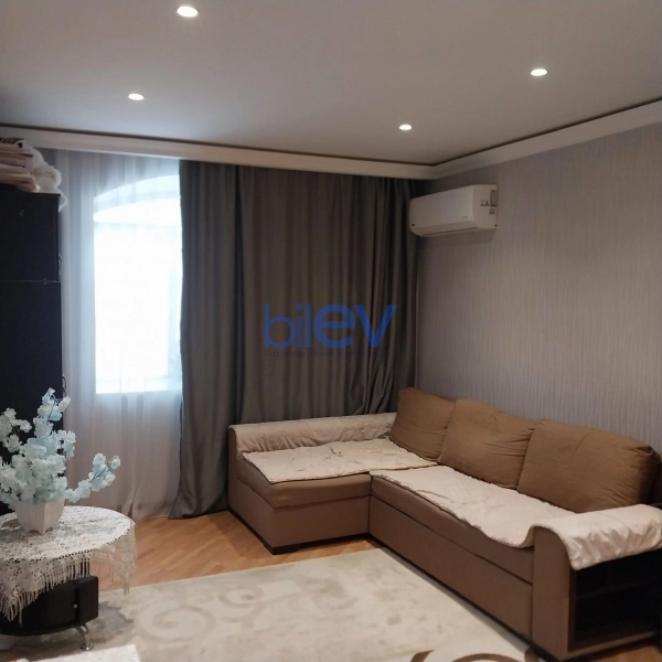 Aylıq Kirayə 2 otaqlı Köhnə Tikili bina evi  55m², Bakı