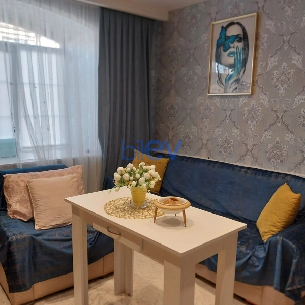 Aylıq Kirayə 2 otaqlı Köhnə Tikili bina evi  55m², Bakı