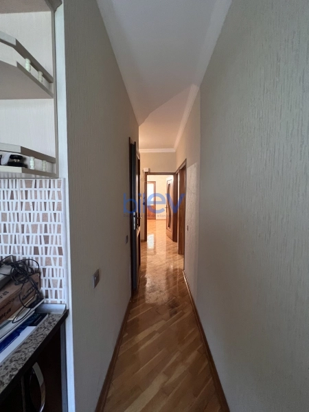 Aylıq Kirayə 4 otaqlı Köhnə Tikili bina evi  90m², Bakı