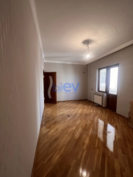 Aylıq Kirayə 4 otaqlı Köhnə Tikili bina evi  90m², Bakı