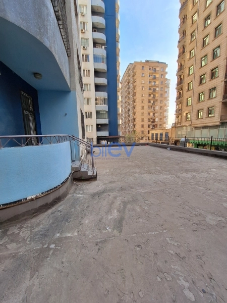 Aylıq Kirayə 3 otaqlı Yeni Tikili bina evi  140m², Bakı