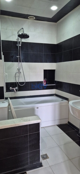 Satış 2 otaqlı Yeni Tikili bina evi  65m², Bakı