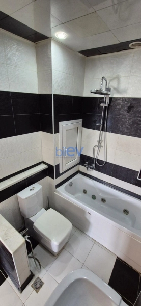 Satış 2 otaqlı Yeni Tikili bina evi  65m², Bakı