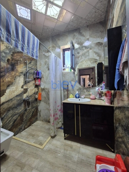 Satış 3 otaqlı Həyət evi  300m², Bakı