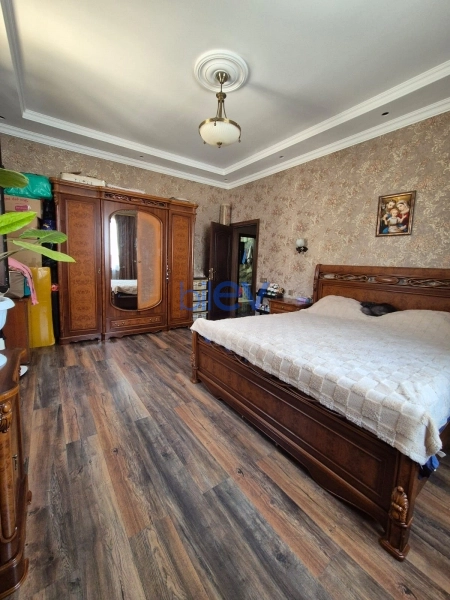 Satış 3 otaqlı Həyət evi  300m², Bakı