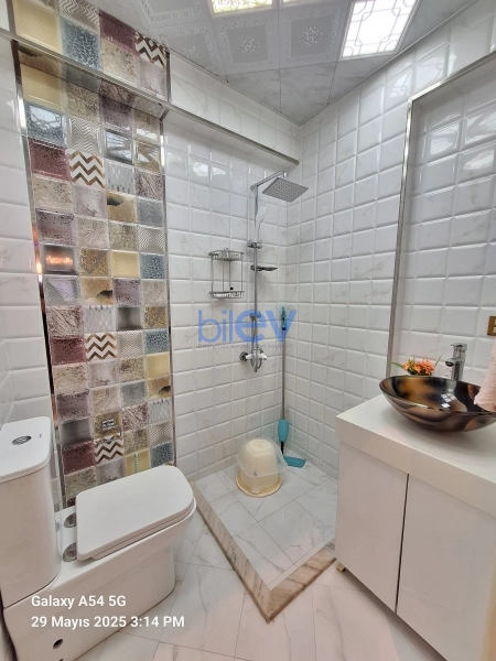 Satış 3 otaqlı Yeni Tikili bina evi  141m², Bakı