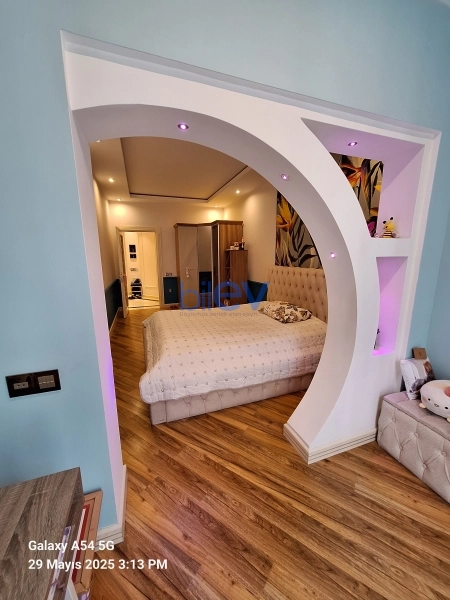 Satış 3 otaqlı Yeni Tikili bina evi  141m², Bakı