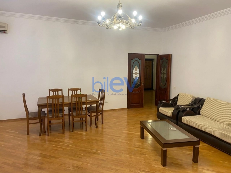 Aylıq Kirayə 4 otaqlı Yeni Tikili bina evi  170m², Bakı