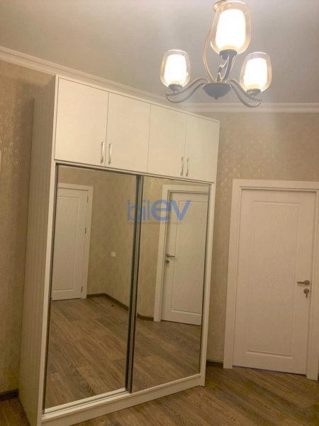 Aylıq Kirayə 2 otaqlı Yeni Tikili bina evi  80m², Bakı