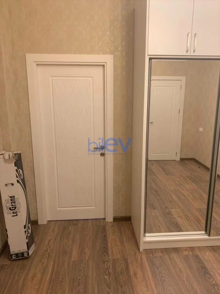Aylıq Kirayə 2 otaqlı Yeni Tikili bina evi  80m², Bakı