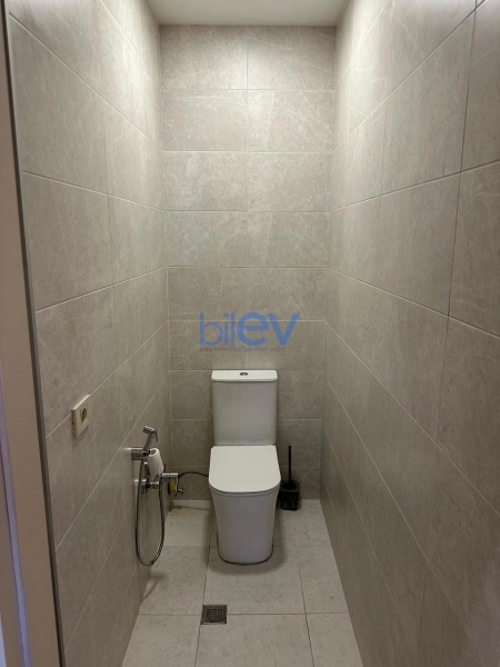 Aylıq Kirayə 3 otaqlı Yeni Tikili bina evi  85m², Bakı