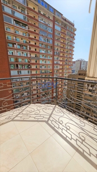 Aylıq Kirayə 2 otaqlı Yeni Tikili bina evi  90m², Bakı