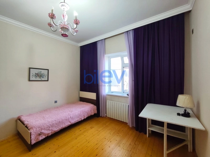 Aylıq Kirayə 4 otaqlı Həyət evi  130m², Bakı