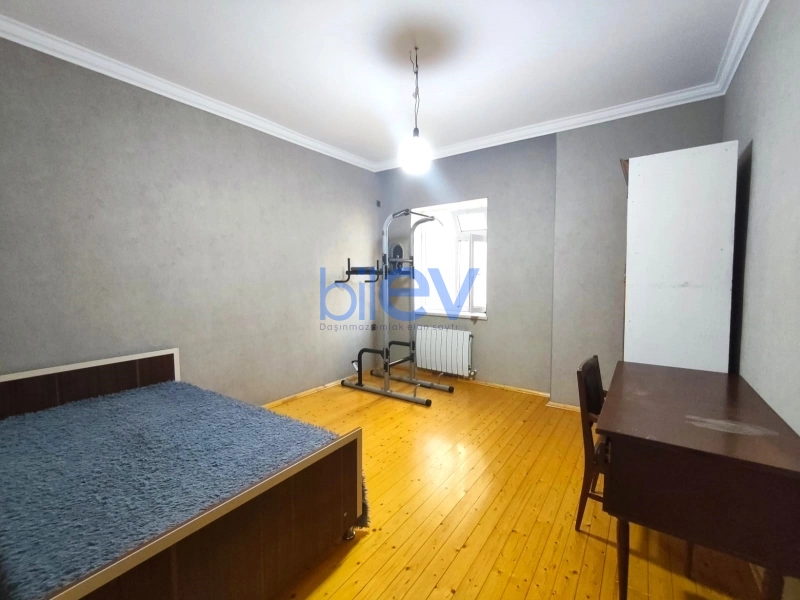 Aylıq Kirayə 4 otaqlı Həyət evi  130m², Bakı
