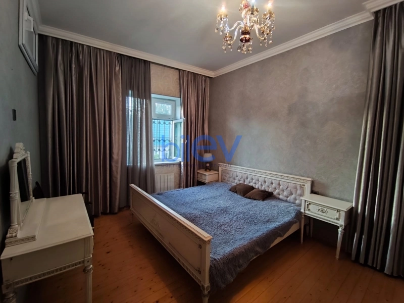 Aylıq Kirayə 4 otaqlı Həyət evi  130m², Bakı