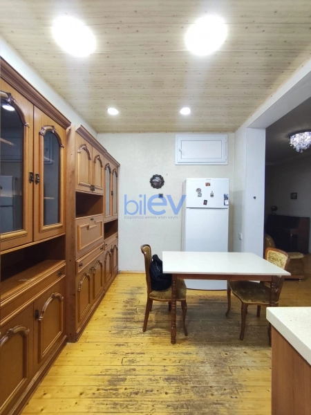 Aylıq Kirayə 4 otaqlı Həyət evi  130m², Bakı