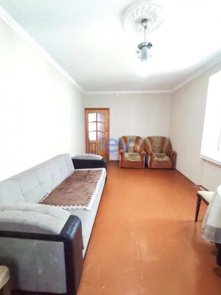 Aylıq Kirayə 2 otaqlı Köhnə Tikili bina evi  62m², Bakı