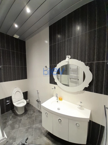 Aylıq Kirayə 3 otaqlı Yeni Tikili bina evi  174m², Bakı