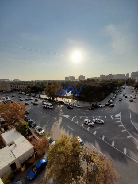 Aylıq Kirayə 3 otaqlı Yeni Tikili bina evi  174m², Bakı