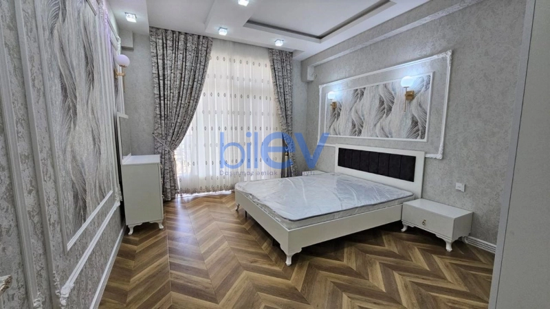 Aylıq Kirayə 3 otaqlı Yeni Tikili bina evi  146m², Bakı