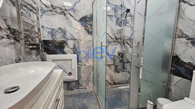 Aylıq Kirayə 3 otaqlı Yeni Tikili bina evi  146m², Bakı