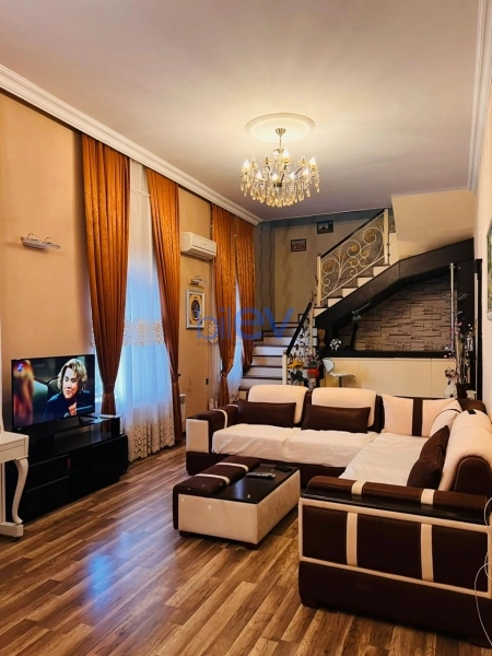 Günlük Kirayə 7 otaqlı Bağ evi  300m², Bakı