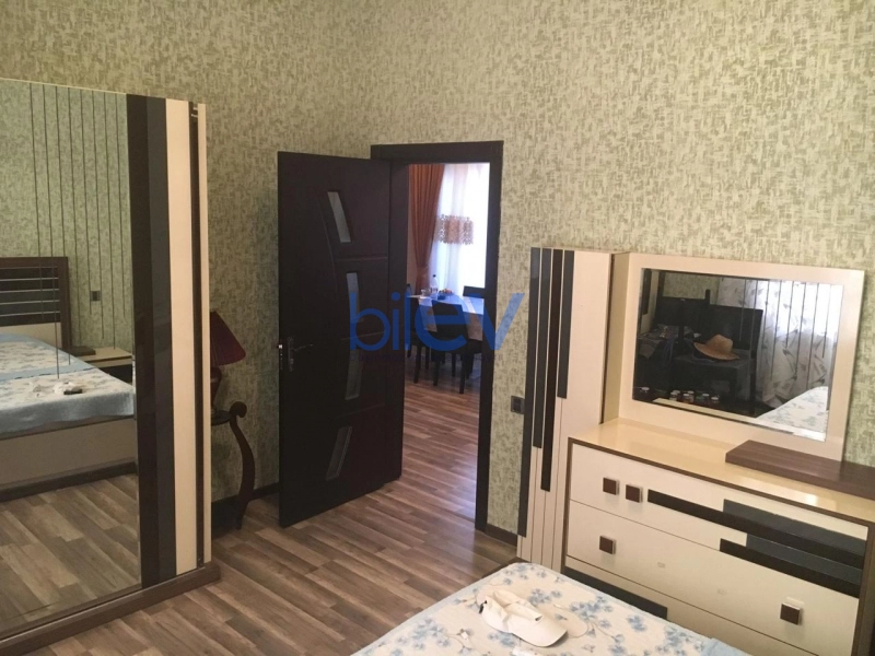 Günlük Kirayə 7 otaqlı Bağ evi  300m², Bakı